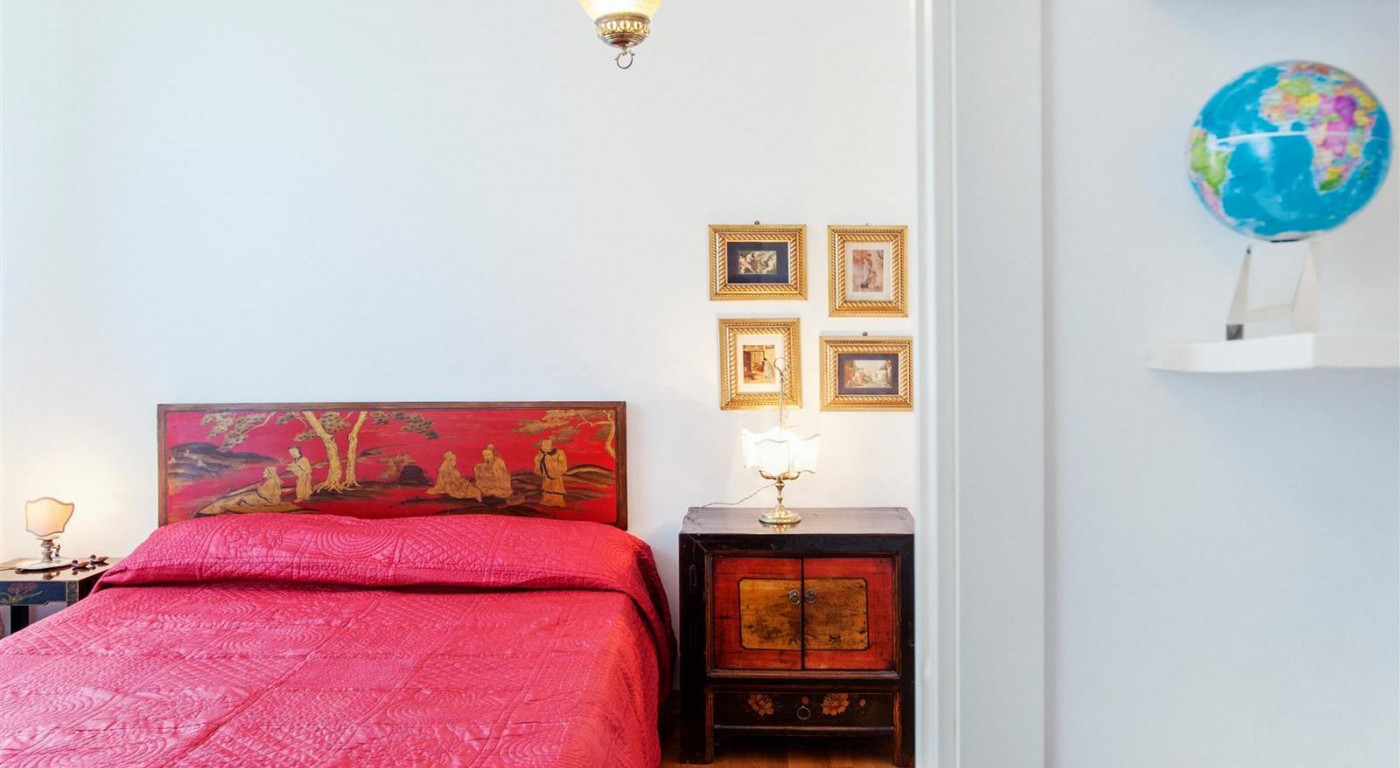 750 :: Bright and airy one bedroom apartment close to the Vatican with parking space available